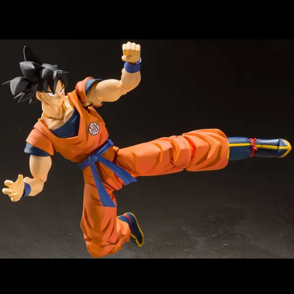 DRAGON BALL Z SH Figuarts Son Goku (A Saiyan Raised On Earth) Bandai