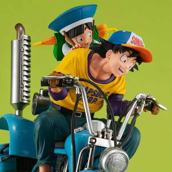 DRAGON BALL Z Figurine Son Goku & Son Gohan & Robot with two legs Desktop Real McCoy Megahouse