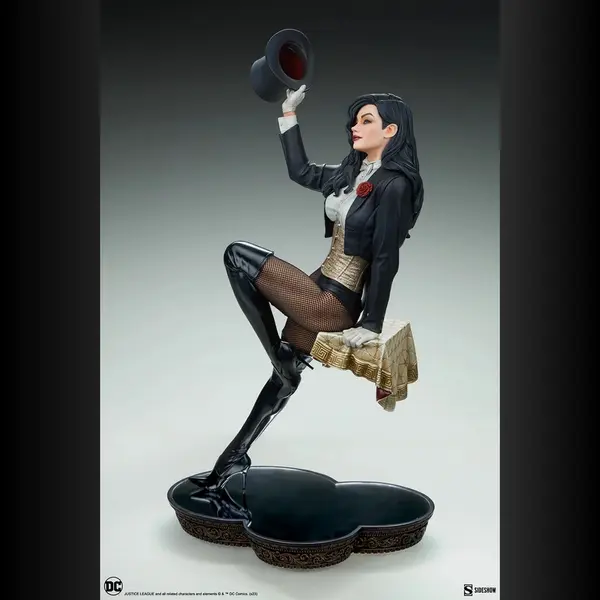 DC COMICS Statue Zatanna Premium Format Sideshow