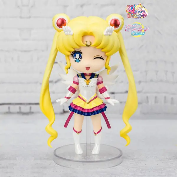 SAILOR MOON Figuarts Mini Eternal Sailor Moon Cosmos Edition Bandai